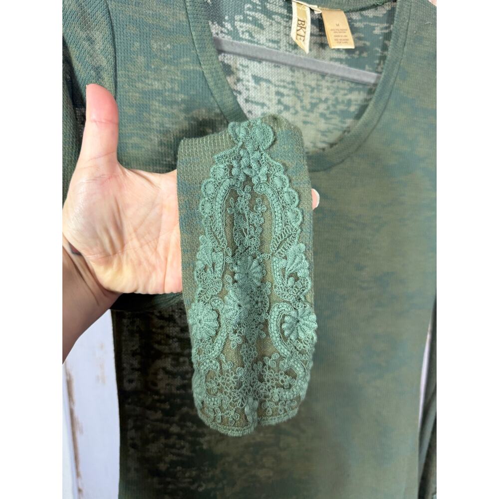 BKE, Fitted Burnout Long Sleeve with Lace Details. Size Medium. Good used cond! - Picture 2 of 5
